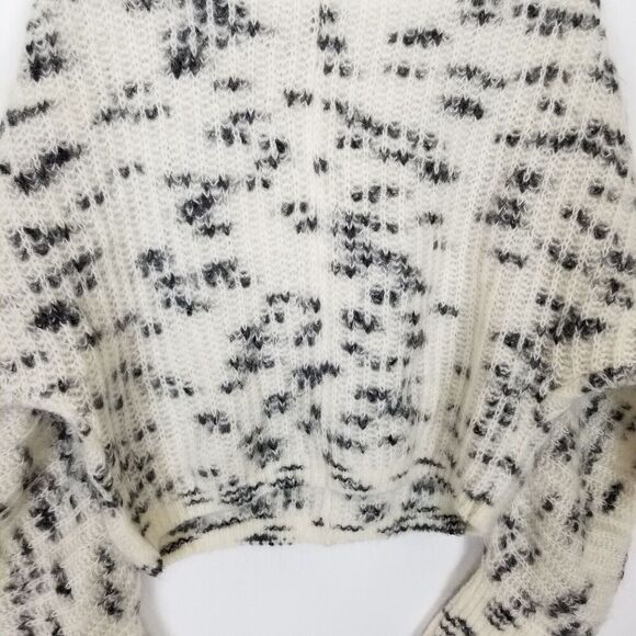 & Other Stories Women Wool Blend Pullover Sweater Sz M Crop Boxy Black White - Picture 6 of 8